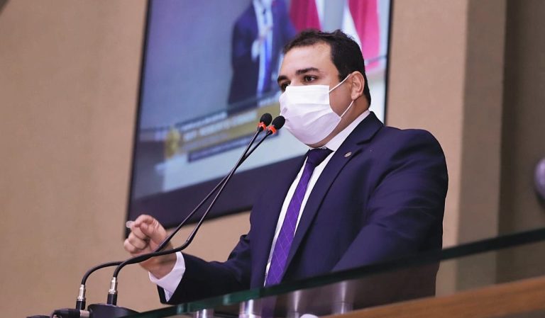 Presidente Roberto Cidade apresenta Projeto de Lei que cria ‘Programa Brigadas Escolares’
