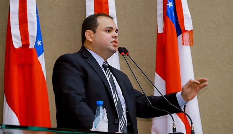 Roberto Cidade propõe debate sobre regulamentação do garimpo no Amazonas