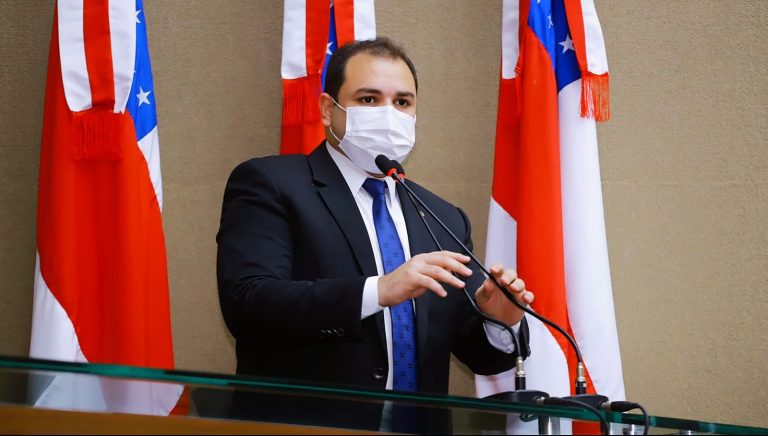 Roberto Cidade teve 42 Projetos de Lei aprovados em 2021; 35 já viraram lei