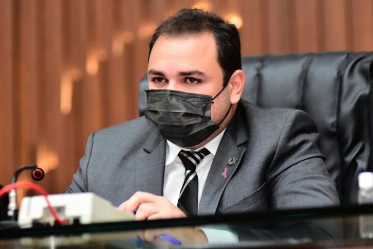 Roberto Cidade apresenta PL que cria mecanismos de segurança a motoristas de aplicativo de transporte