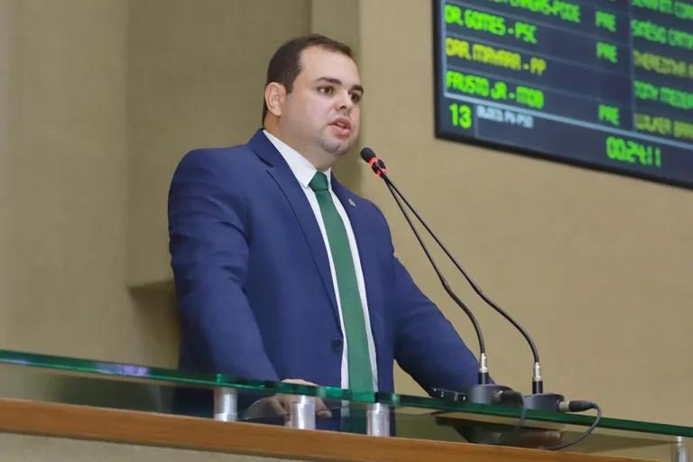 Roberto Cidade destaca vacinação avançada em Manicoré: ‘já está na faixa dos 18 anos’