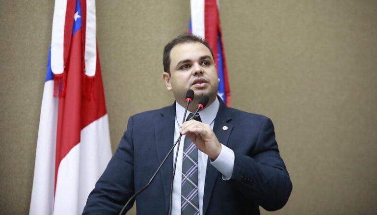 Roberto Cidade propõe Audiência Pública para resolver impasse em Presidente Figueiredo