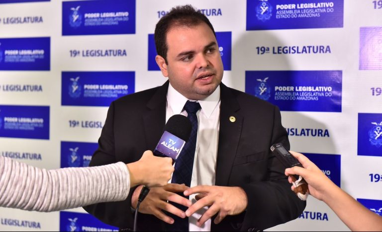 A pedido de Roberto Cidade, Aleam aprova criação de Campanha de Combate ao Desperdício de Água