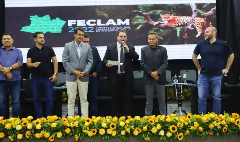 “Com certeza saem daqui com mandatos mais fortalecidos”, afirmou Roberto Cidade, no encerramento do 2º Feclam