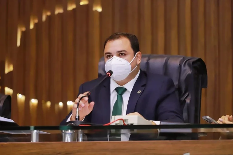 PL de Roberto Cidade sugere aprimorar tratamento de crianças com câncer no Amazonas