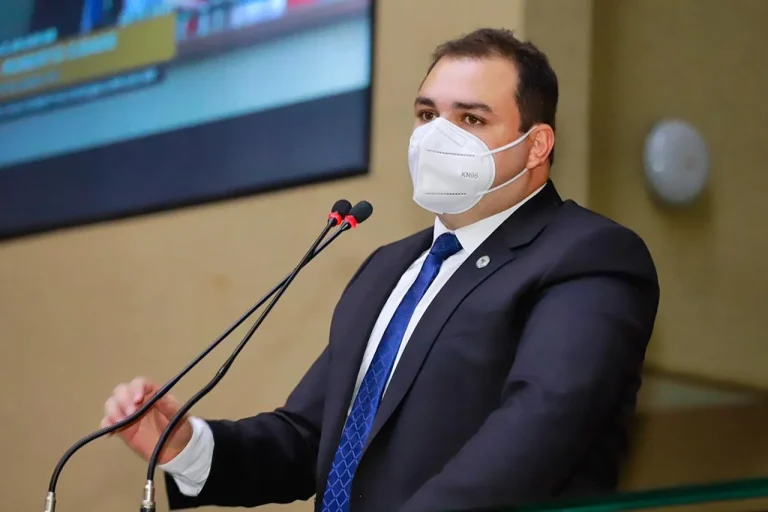 Presidente da Aleam apresenta PL para alertar sobre Depressão Infanto-Juvenil