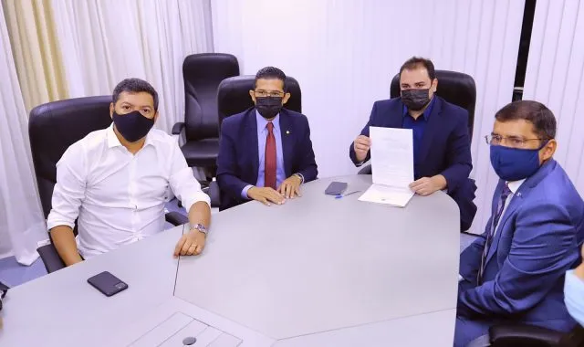 Presidente da Assembleia, Roberto Cidade, destaca importância de termo de cooperação com o Poder Judiciário