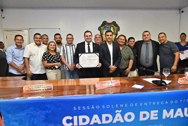 Presidente da Assembleia Legislativa do Amazonas, Roberto Cidade recebe o Título de Cidadão de Maués