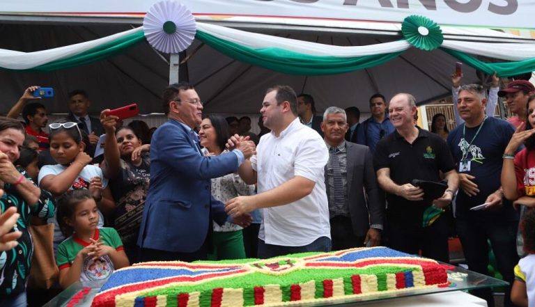 Roberto Cidade participa dos festejos de aniversário pelos 153 anos de Humaitá