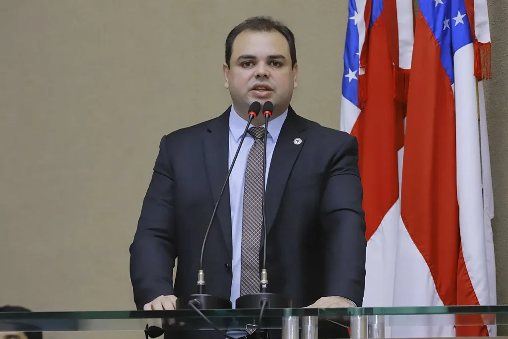 Roberto Cidade propõe realização de Audiência Pública para debater a prestação precária dos serviços de energia elétrica