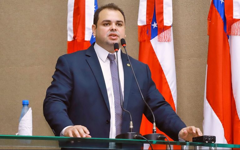 Roberto Cidade apresenta requerimento solicitando criação de delegacia de combate aos piratas de rio