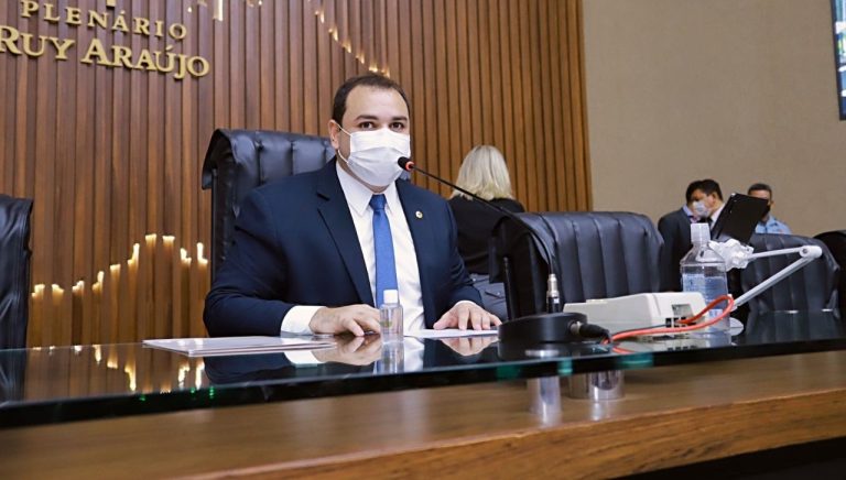 Presidente Roberto Cidade avalia papel da Assembleia Legislativa em 2022