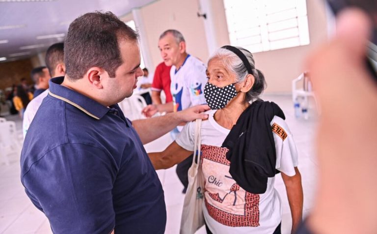 Roberto Cidade cumpre agendas em bairros das zonas Leste e Centro-Oeste