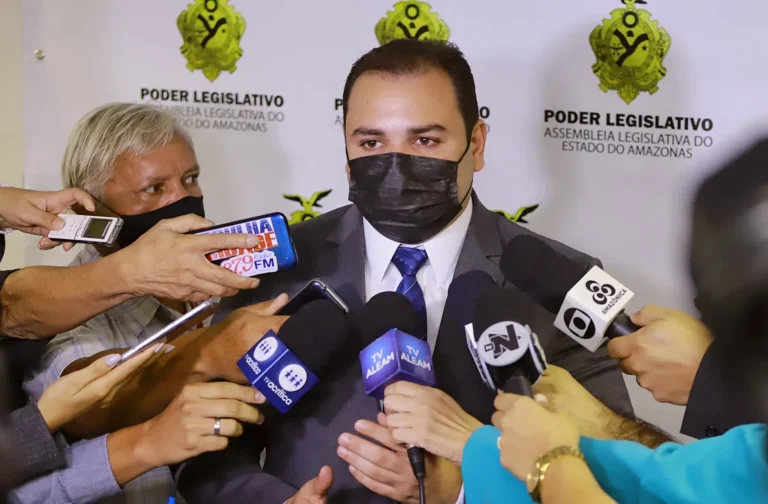 Roberto Cidade oficializa instalação da CPI da Amazonas Energia