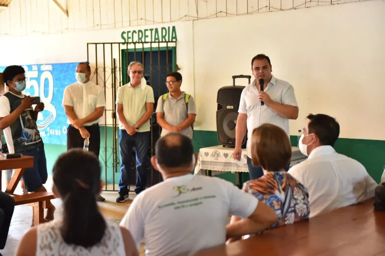 Roberto Cidade anuncia emenda de R$ 200 mil para Associação Lar Cristo Rei, em Borba