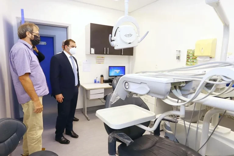Presidente Cidade visita Centro Médico da Assembleia e promete investimentos