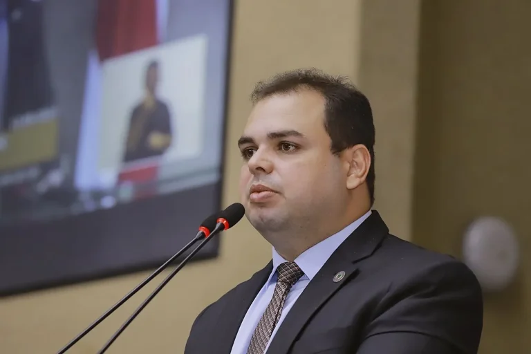 Roberto Cidade solicita do Governo a instalação de uma unidade do Cetam em Santo Antônio do Matupi