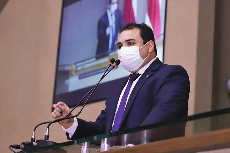 Deputado Roberto Cidade propõe Programa de auxílio a Catadores