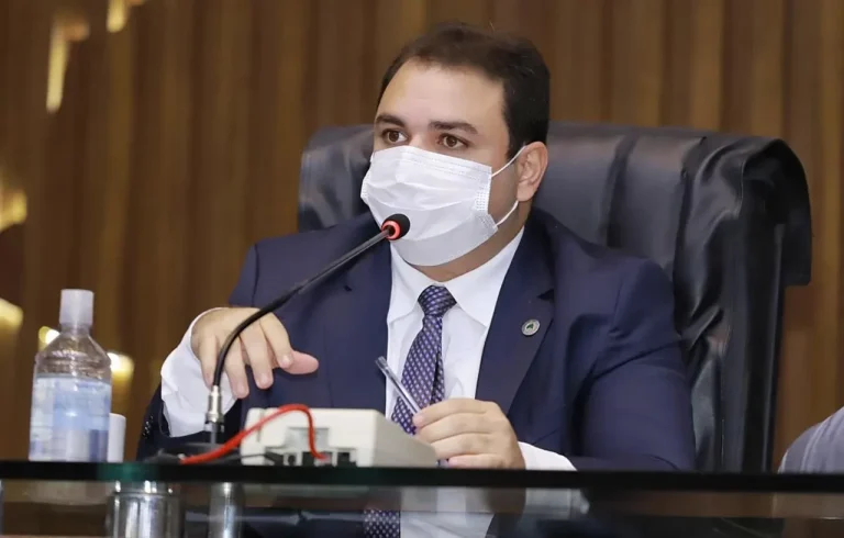 Presidente da Aleam apresenta emenda à LDO para inserir mulheres vítimas de violência doméstica no mercado de trabalho