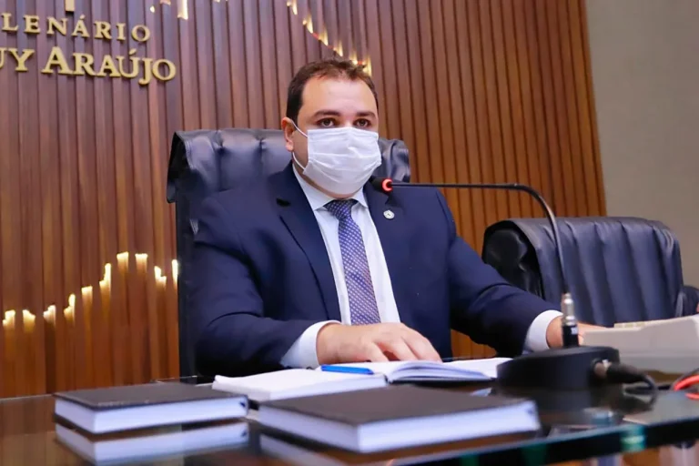 Presidente Roberto Cidade cobra do governo informações sobre Operação Enchente