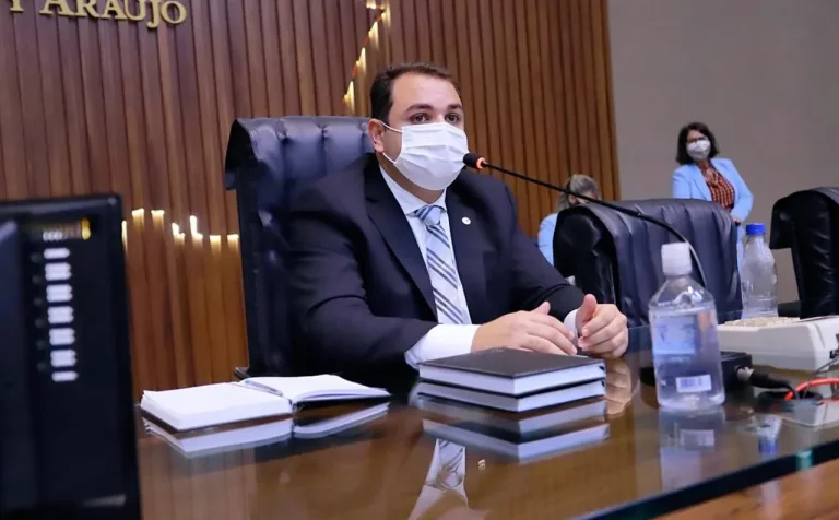 Roberto Cidade sugere realização do diagnóstico de mieloma múltiplo na rede pública