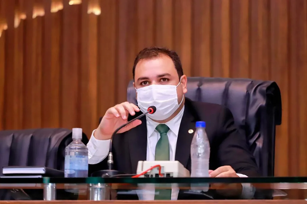 Deputado Roberto Cidade propõe atendimento especializado em concursos públicos e vestibulares à pessoas com dislexia