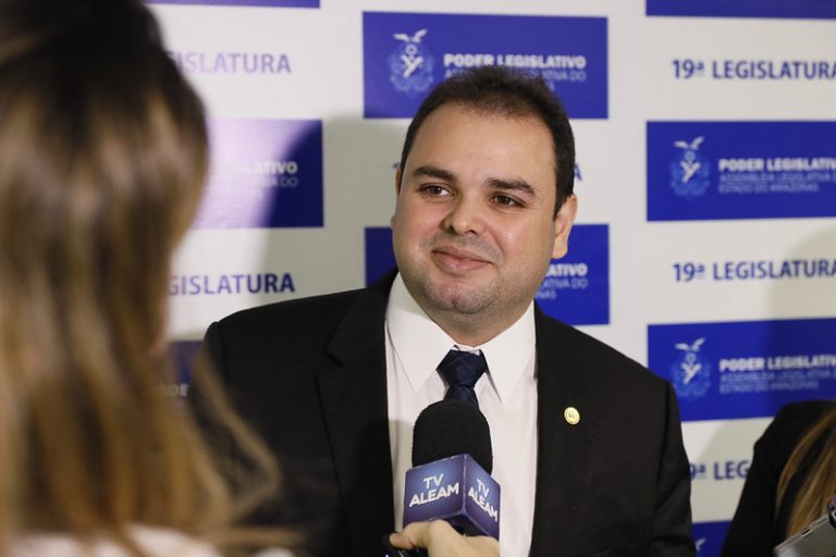 Lei de Roberto Cidade cria Serviço Móvel para diagnóstico do câncer infanto-juvenil
