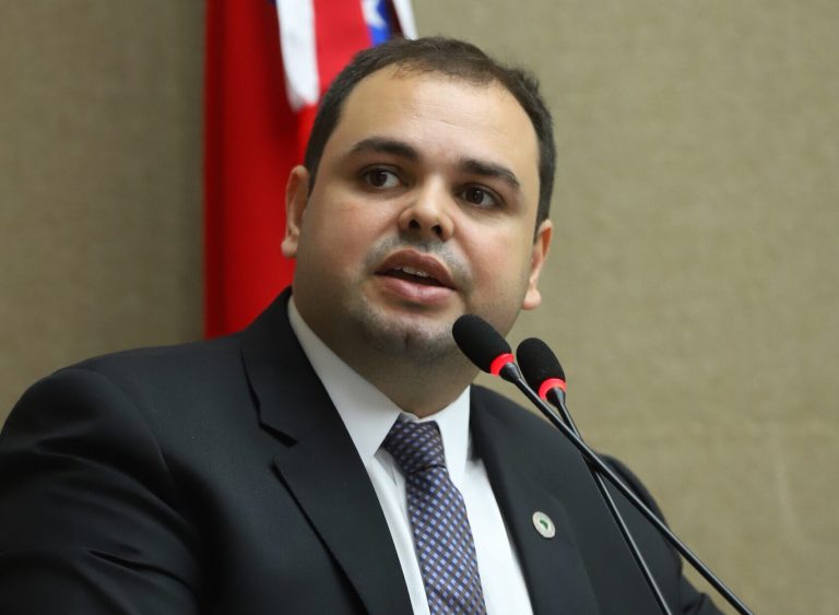Roberto Cidade solicita melhorias para o bairro União da Vitória, em Manaus