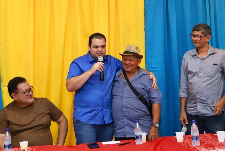 Deputado Roberto Cidade participa de reunião em Iranduba, para prestar contas de seu trabalho na Aleam