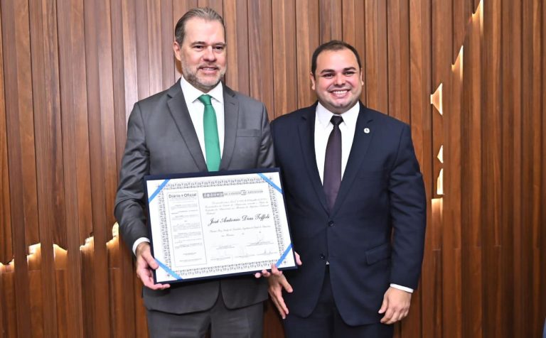 ‘Reconhecimento à sua postura equilibrada e responsável’, define Roberto Cidade sobre título a ministro Dias Toffoli