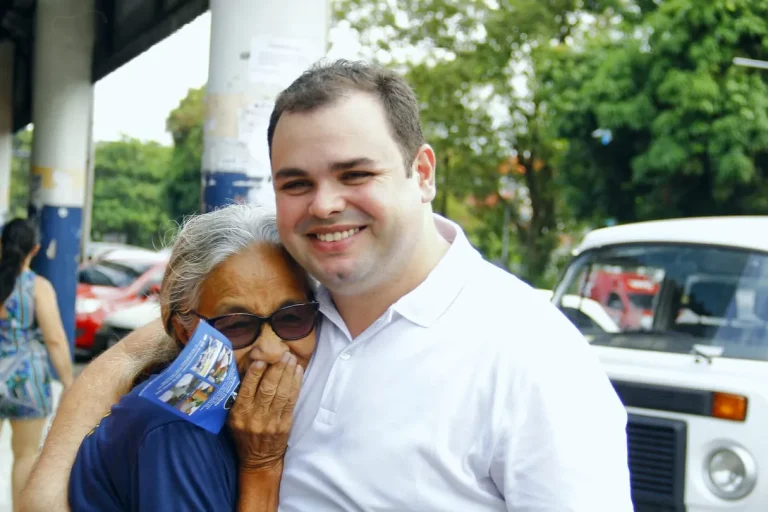 Sorriso Saudável na 3ª idade, propõe por Roberto Cidade