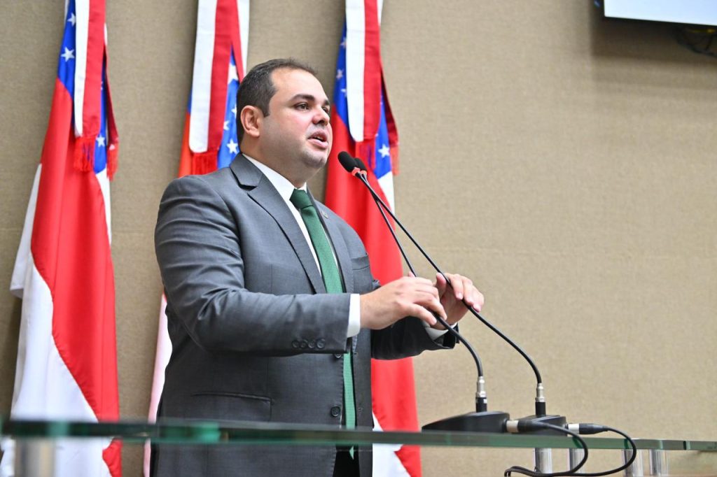 Roberto Cidade destinou R$ 9,5 milhões para a educação do Amazonas em seu primeiro mandato