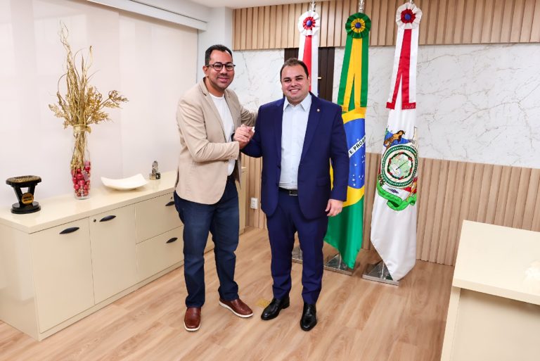 Roberto Cidade cobra que operadora de telefonia restabeleça comunicação no município de Lábrea