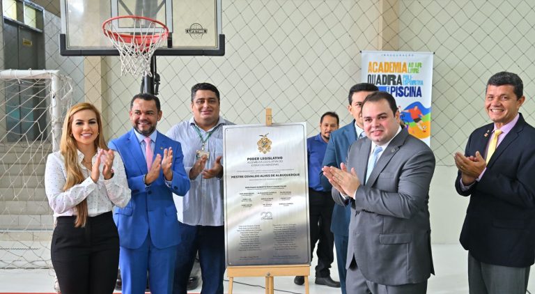 Presidente da Aleam, Roberto Cidade inaugura Complexo Esportivo ‘Mestre Osvaldo Alves’