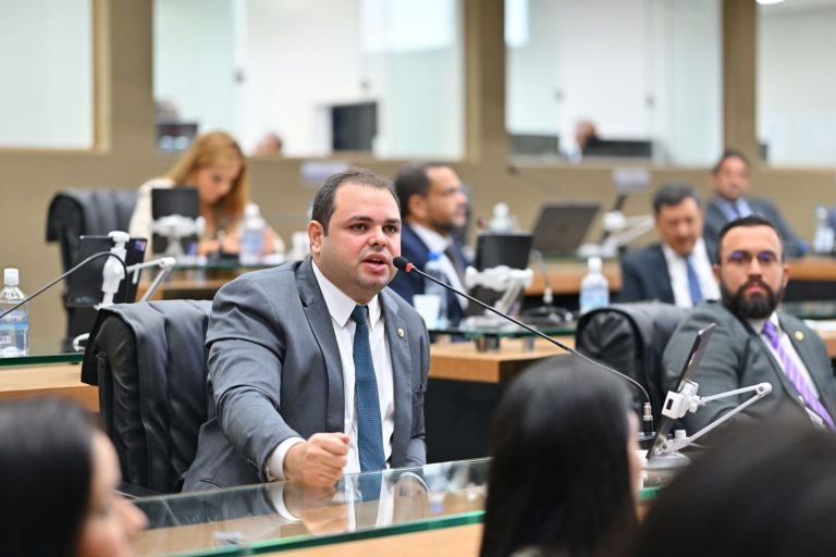 Roberto Cidade propõe programa de geração de emprego, renda e qualificação profissional para jovens