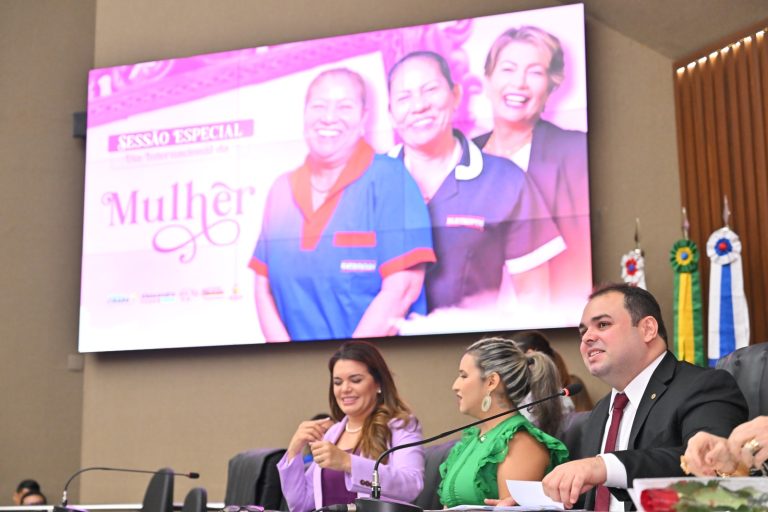 Em Sessão Especial, deputado Roberto Cidade homenageia mulheres que se destacaram por sua atuação na sociedade