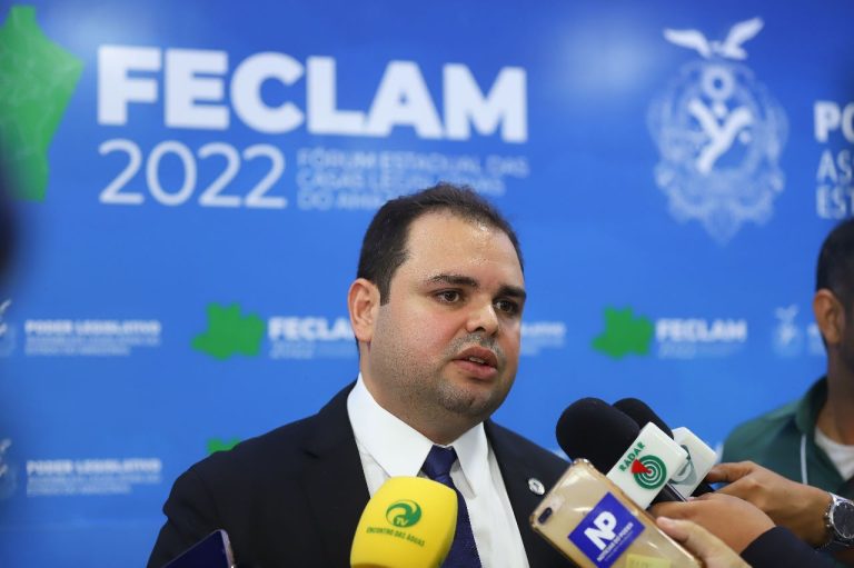 Presidente da Aleam, deputado Roberto Cidade, destaca importância do Feclam para o fortalecimento do legislativo no interior do Amazonas