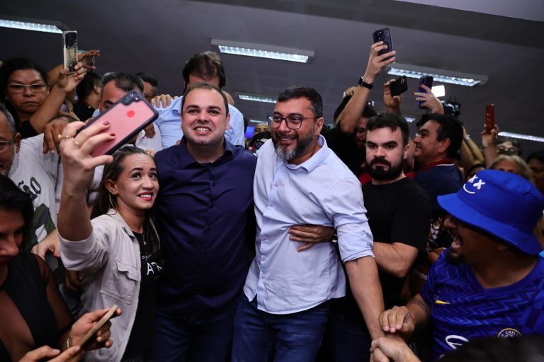 Roberto Cidade lança pré-candidatura à Prefeitura de Manaus, ao lado dos presidentes nacional e estadual do União Brasil