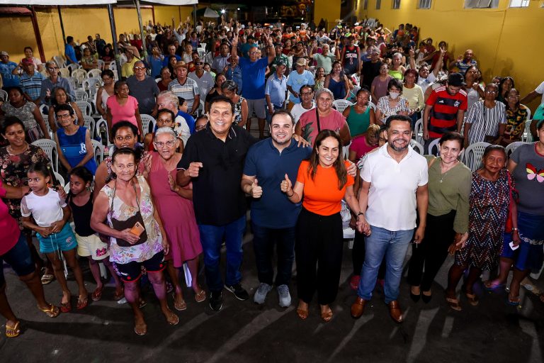 Pré-candidato à Prefeitura de Manaus, Roberto Cidade escuta demandas de moradores da Compensa, em reunião com mais de 700 pessoas