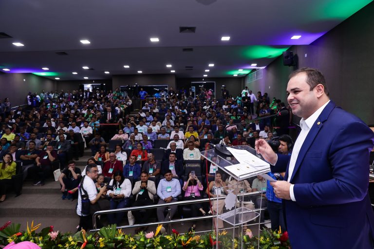 Presidente da Aleam, Roberto Cidade, destaca papel do Feclam na valorização da atividade legislativa no interior do Amazonas