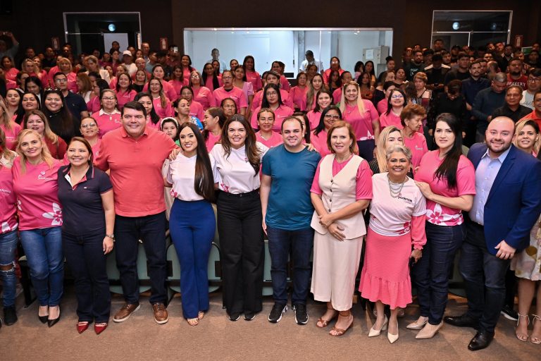 Pré-candidato, Roberto Cidade recebe apoio das mulheres do Podemos, durante ato de posse da nova Executiva Municipal da sigla