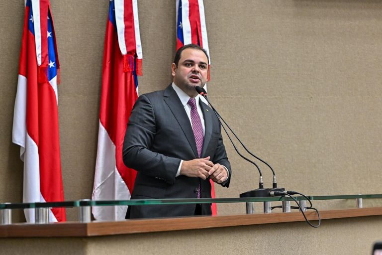 Mulheres em consultas médicas têm direito a acompanhante garantido por lei de autoria do deputado Roberto Cidade