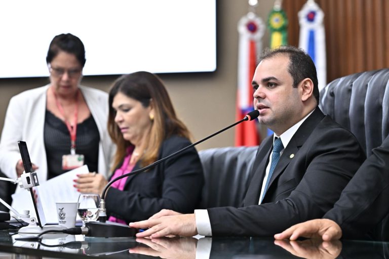Roberto Cidade solicita à UEA abertura de vagas de residência em Neuropediatria para melhorar atendimento às crianças com TEA