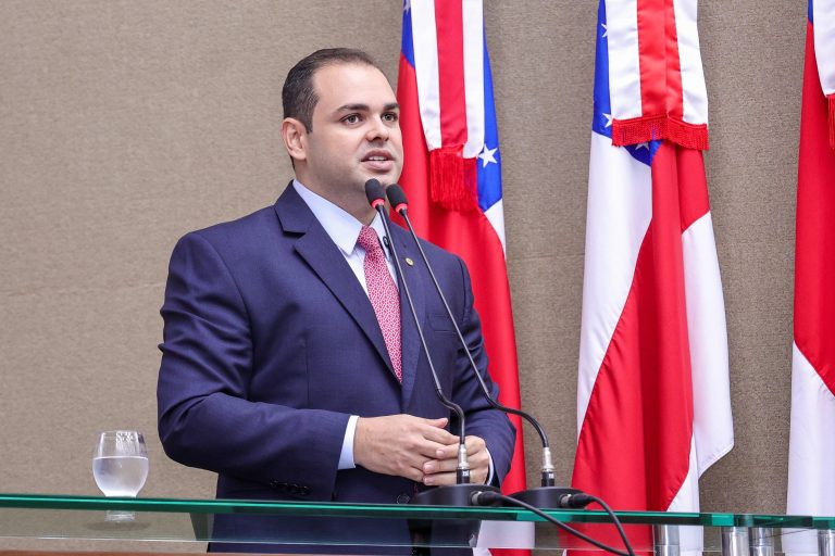 Deputado Roberto Cidade ressalta sanção de lei que amplia cuidados com saúde mental para toda a rede de ensino do Amazonas