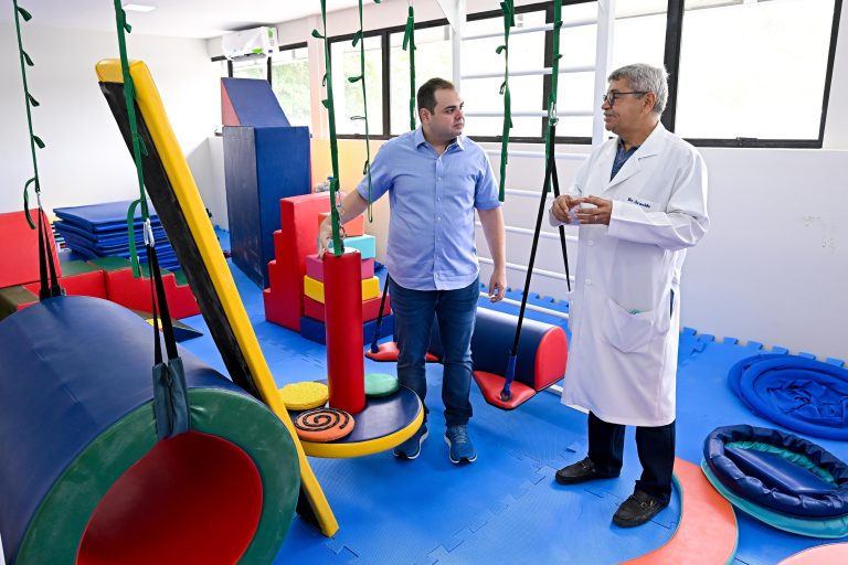 Presidente Roberto Cidade anuncia entrega do Centro de Inclusão Sensorial da Aleam para a segunda quinzena de novembro
