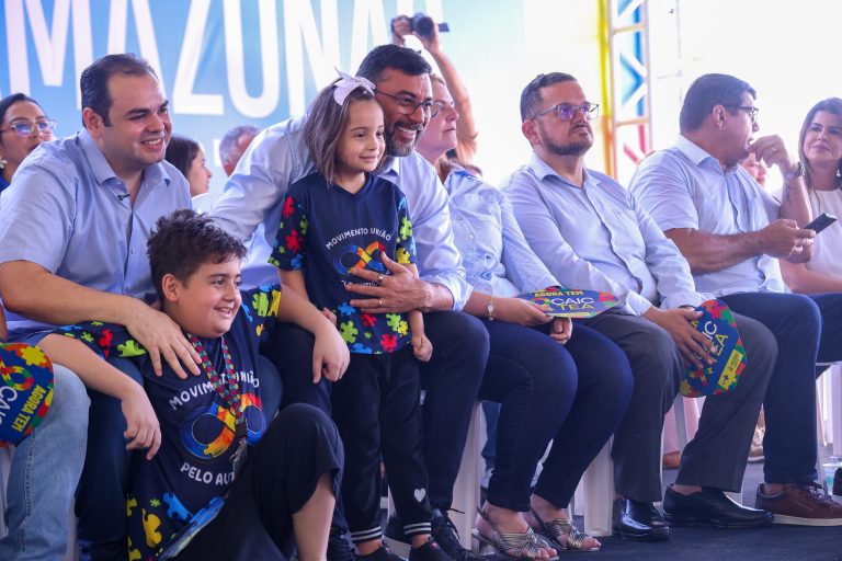 Na entrega de novo CAIC TEA, Roberto Cidade reforça compromisso com a causa do autismo no Amazonas