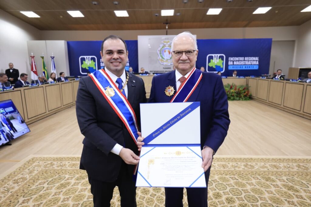 Durante encontro regional da magistratura, governador Roberto Cidade destaca união entre os poderes para o desenvolvimento da Amazônia