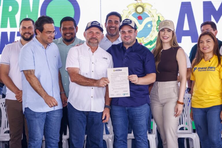 Governador Roberto Cidade leva ações do Governo Presente para Manacapuru