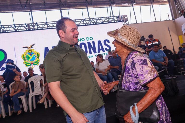 Governador Roberto Cidade acompanha ações e realiza entregas no Governo Presente na zona leste de Manaus