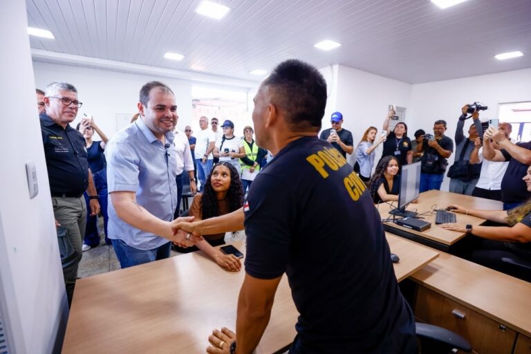 Em Iranduba, governador Roberto Cidade inaugura delegacia revitalizada e ampliada